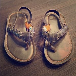 OshKosh Toddler Sandals - Never Worn